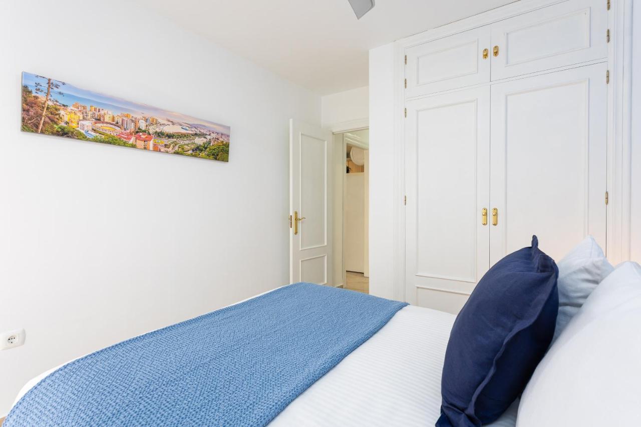 Holidays2malaga Capuchinos French Balconies, Private Parking, Wifi & Air Con Appartement Málaga